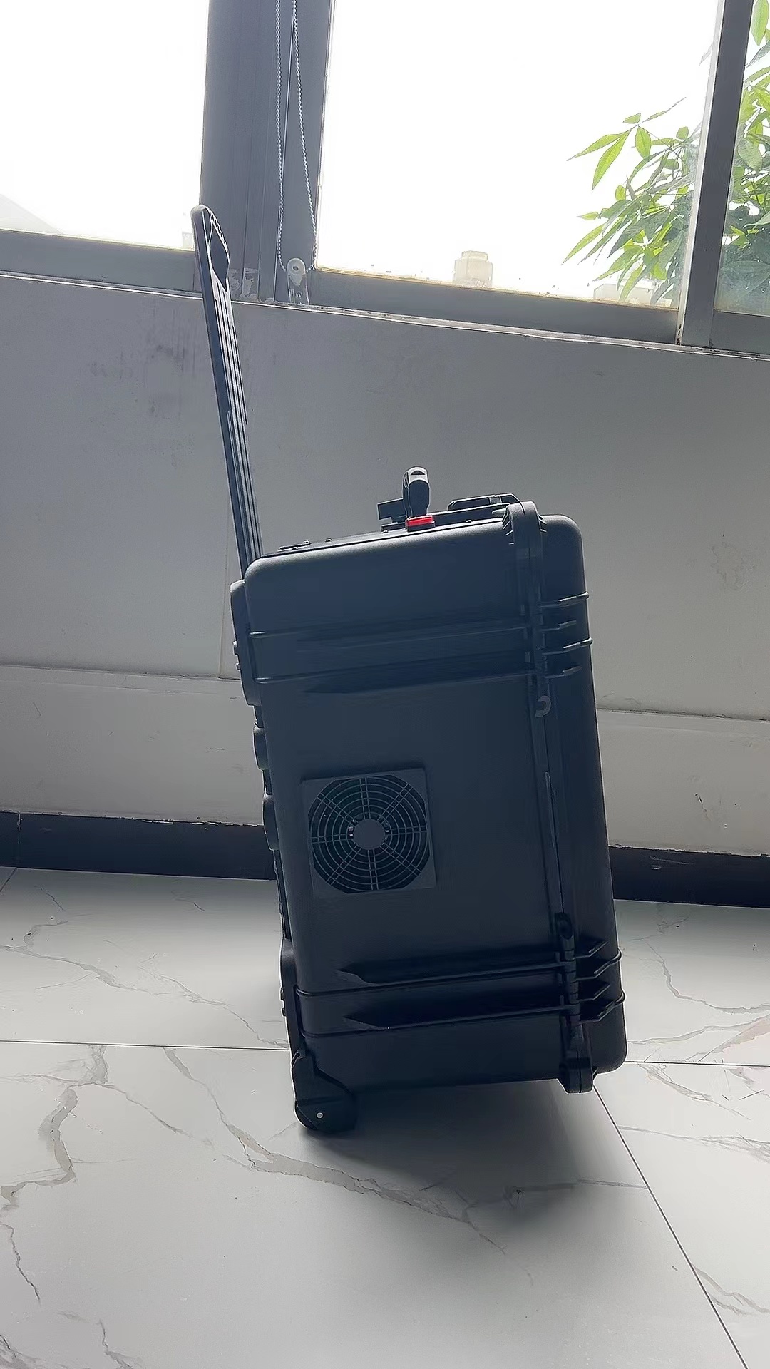 巴青手拉箱型移动通信干扰器